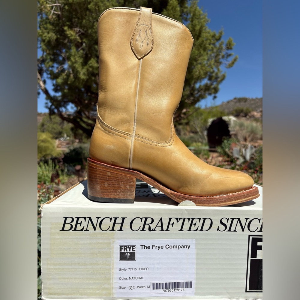 FRYE Campus Rodeo Vintage Boots - Picture 9 of 16